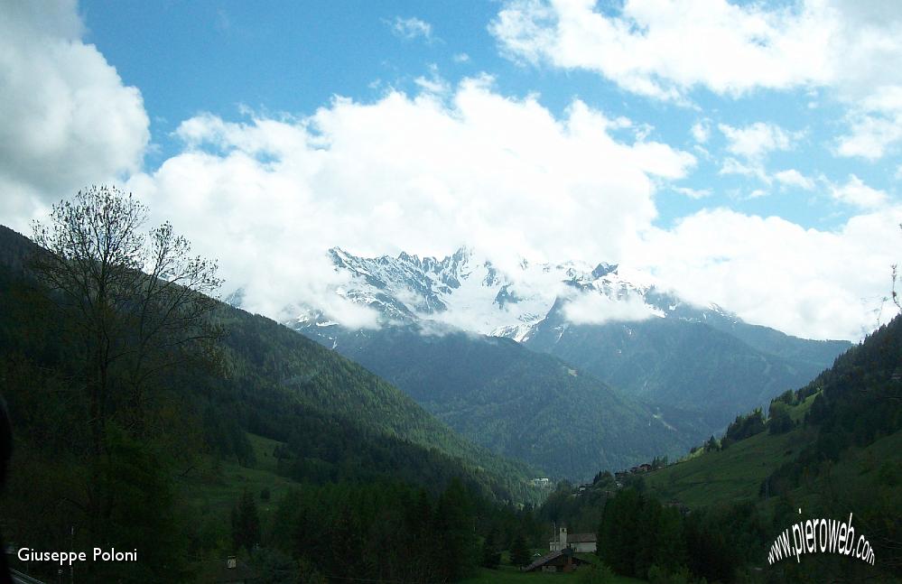 22-verso Ponte di legno, e il Corno d'Aola  .jpg